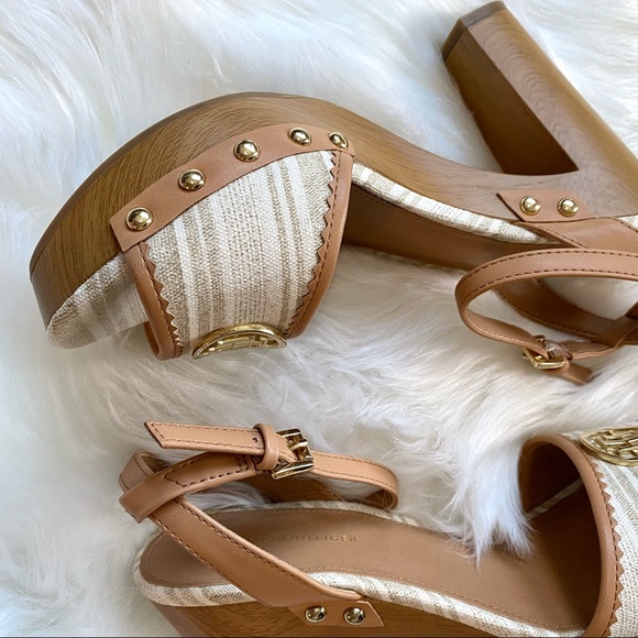 TOMMY HILFIGER Size 8 Faux Wood Linen Platform Sandals - Picture 5 of 11